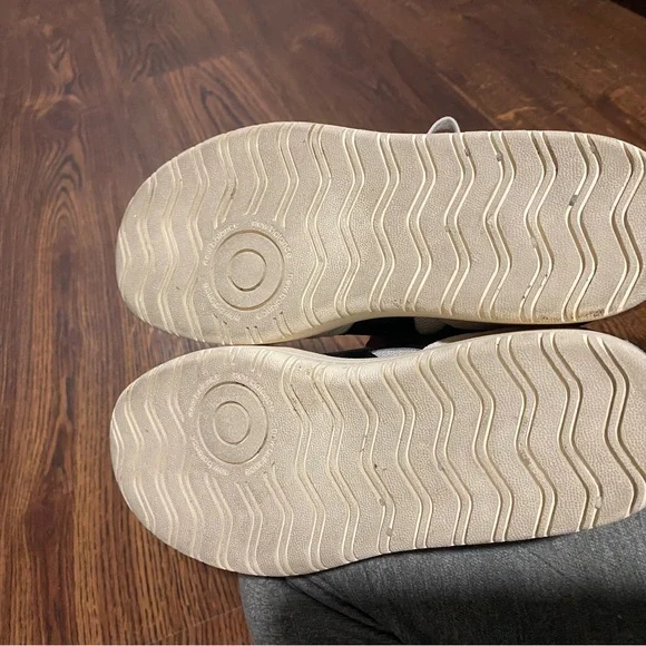 New Balance CT302 Sneakers - Picture 3 of 3